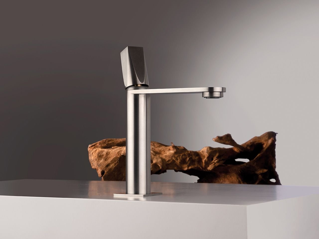 Aline di Marco Piva:unire estetica e sostenibilità nel design del rubinetto